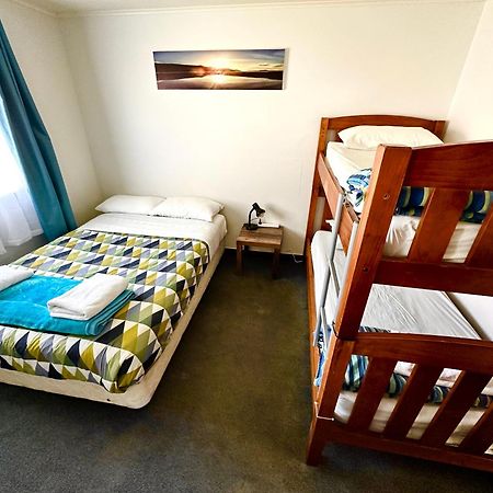 Happy Apple Backpackers Hostel Motueka Room photo