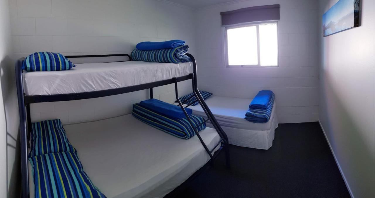 Happy Apple Backpackers Hostel Motueka Exterior photo